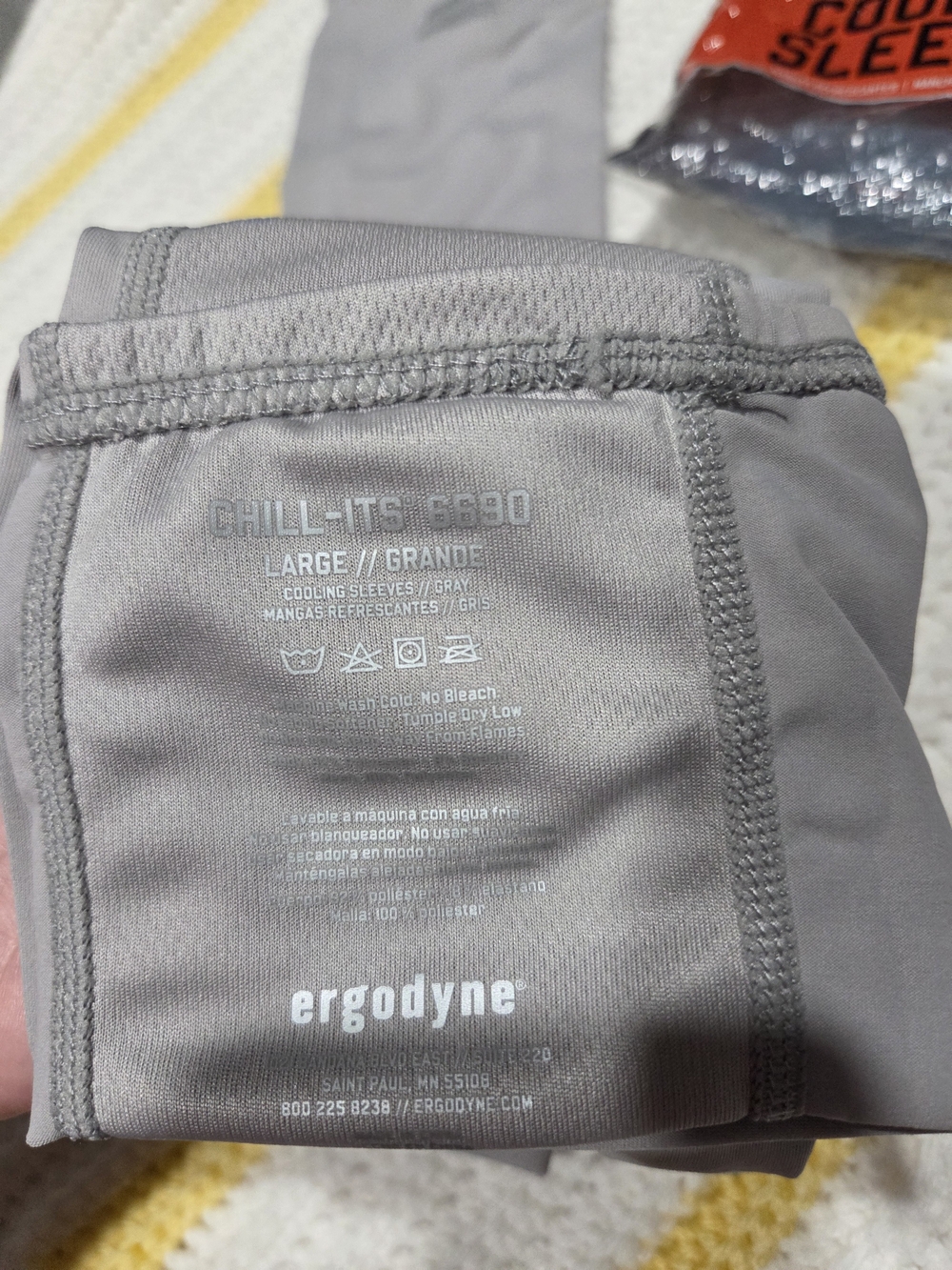 Ergodyne Chill-Its 6690 Cooling Men’s Sleeves - Gray - Large